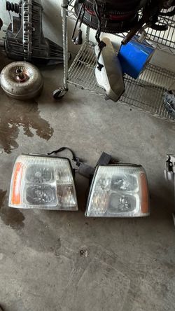 02-06 Escalade headlights