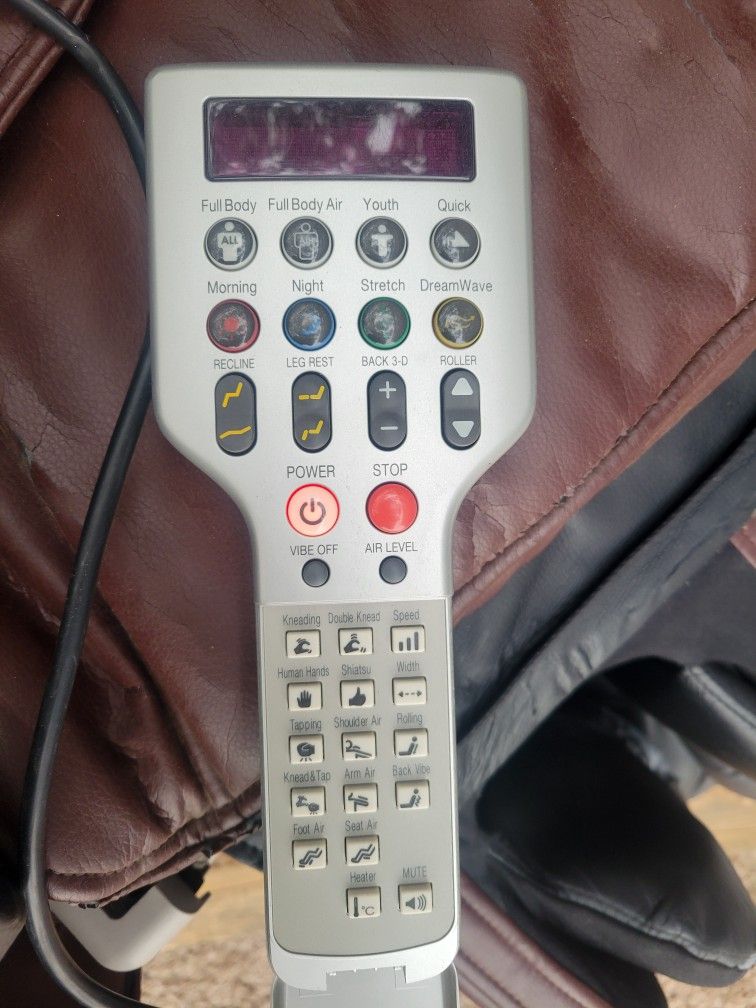 Inada Sogno Dreamwave Hcp10001a(ch) Massage Chair for Sale in El Paso