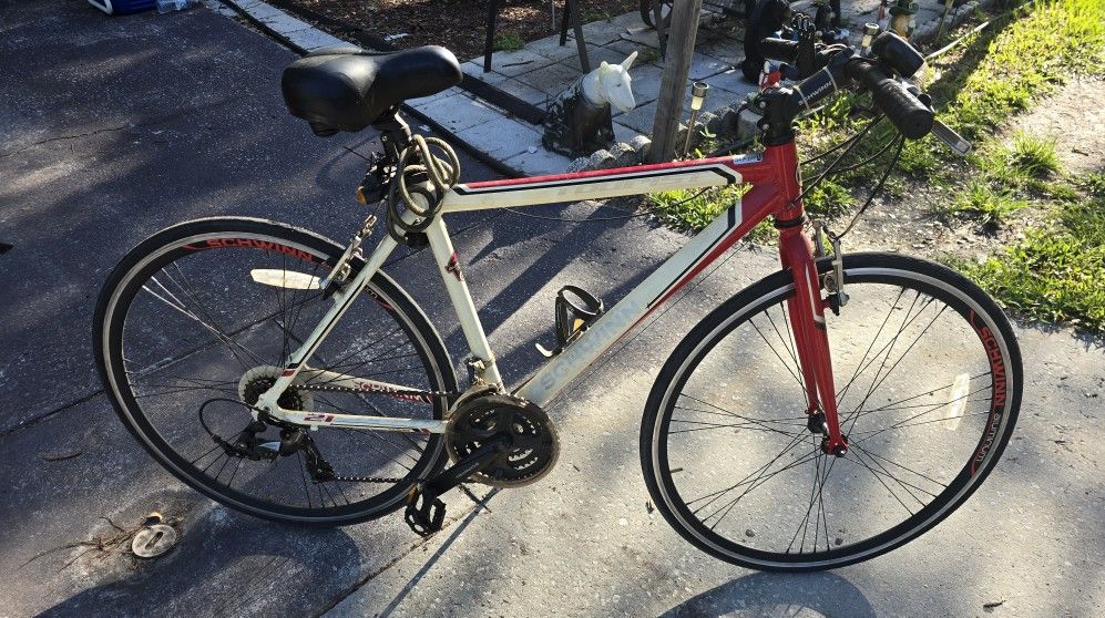 Schwinn Touring Hybrid Red & White Aluminum Bike