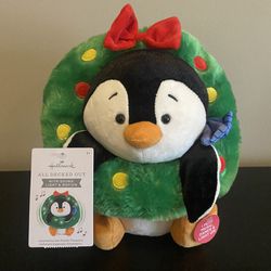 Brand New With Tags Hallmark All Decked Out Penguin
