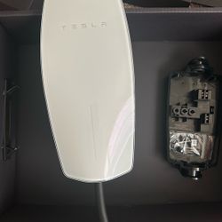 Tesla Level 2 Wall Connect Charger 