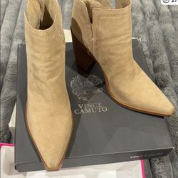 Vince  camuto