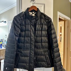 Burberry Women’s Coat Size XL