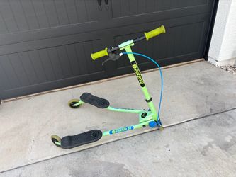 Air a1 wiggle scooter