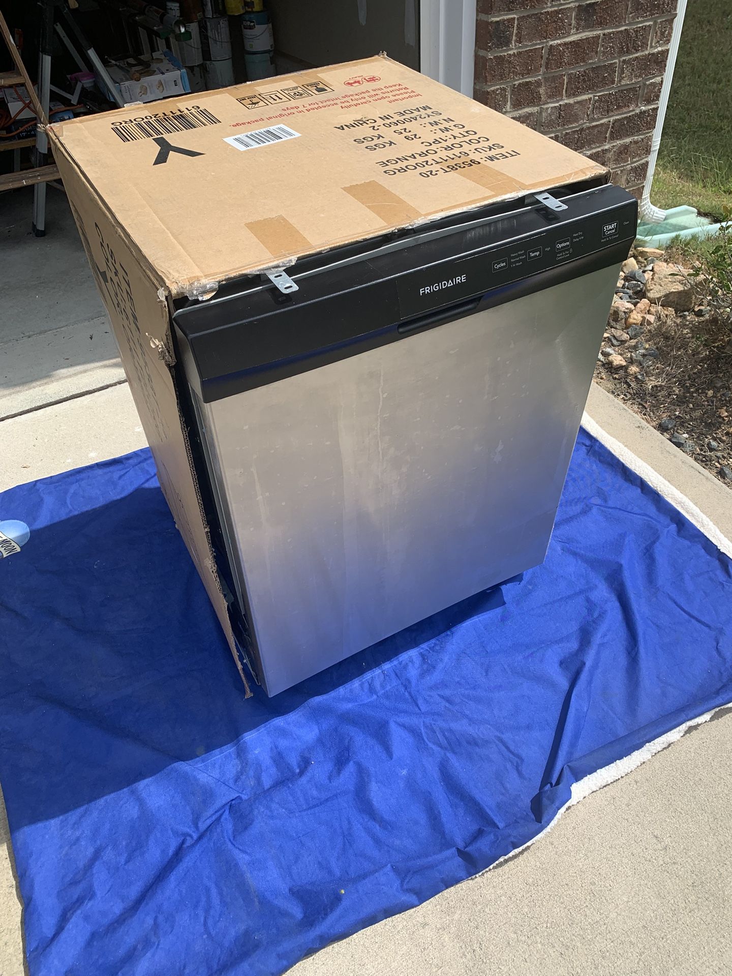 Frigidaire Dishwasher 