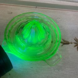 Antique Uranium Glass Glow In The Dark Has Chips 