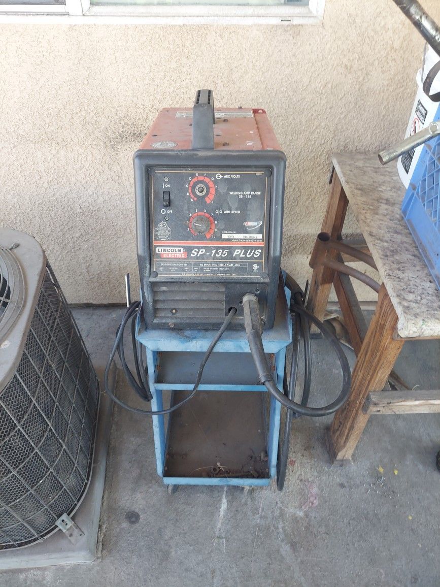 Lincoln Welder 135 Plus for Sale in Fontana, CA OfferUp