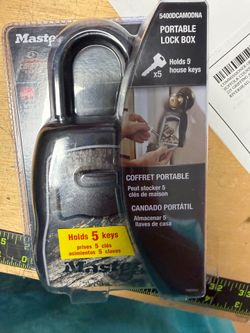 Master lock portable lock box NEW