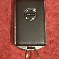 USED OEM VOLVO SMART KEY KEYLESS REMOTE FOB ALARM YGOHUF8423
