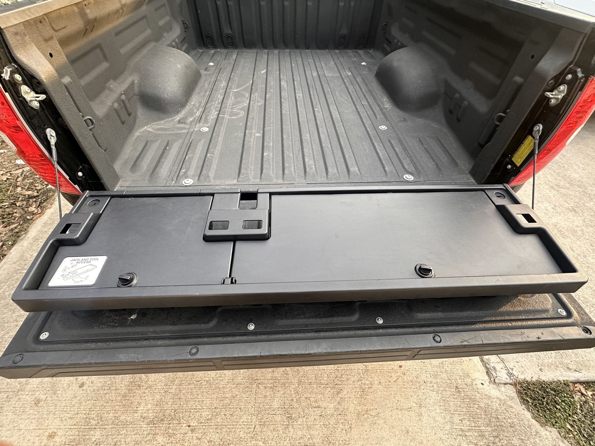 Tundra Storage Box