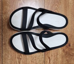 Crocs Swiftwater Sandals Black and White Size 9