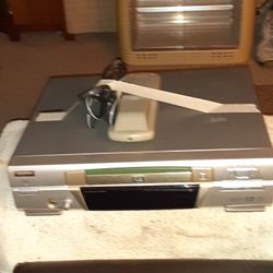 Sanyo Model DWM360 DVD Player