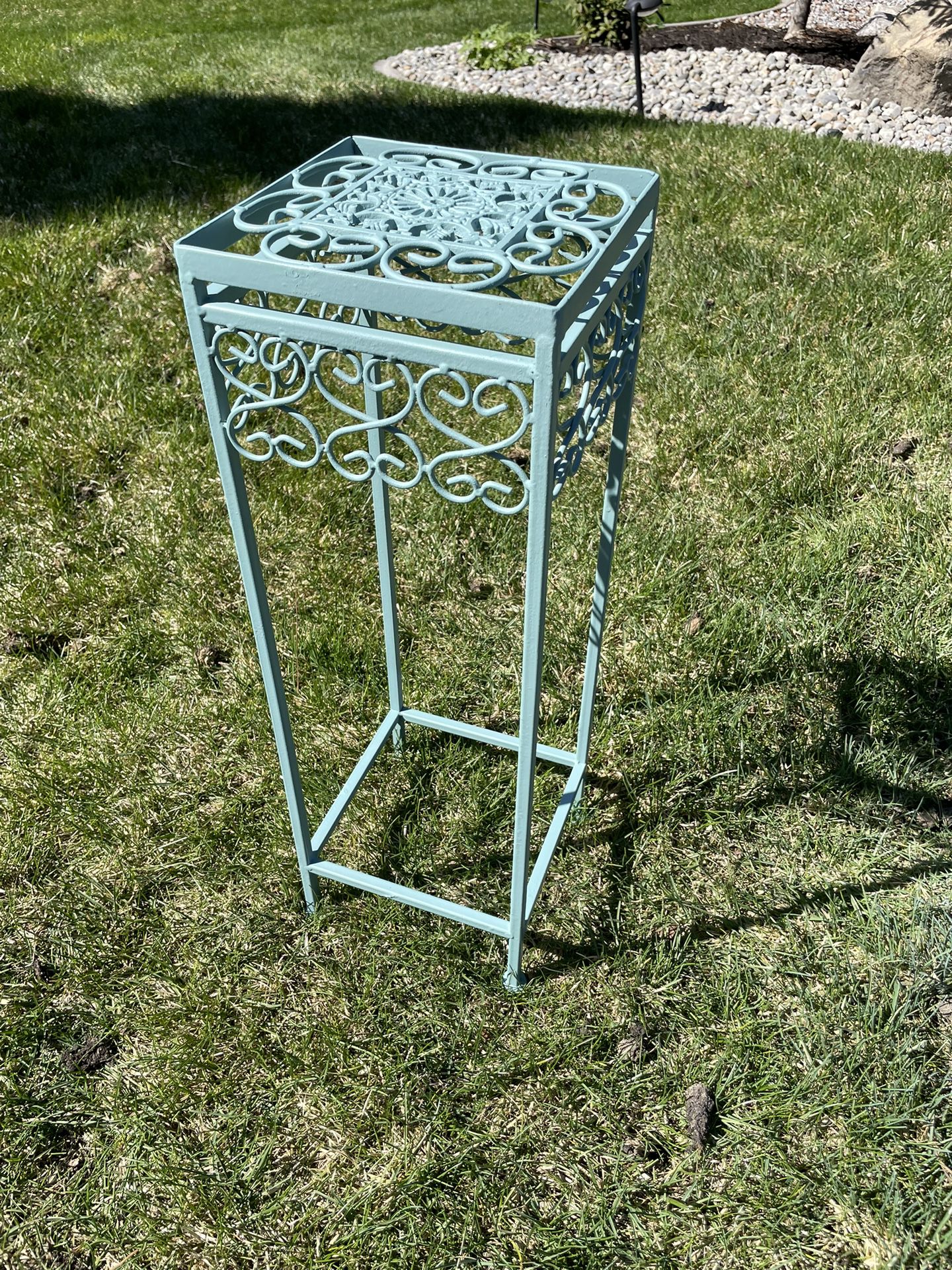 Blue Iron Plant Stand 