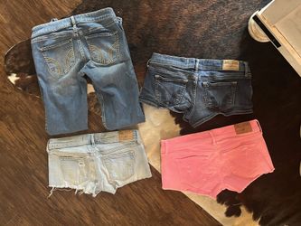Hollister size 5 Shorts And Jeans for Sale in College Station TX