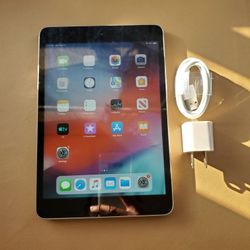 Apple iPad Mini 3 - Wifi - Like New 