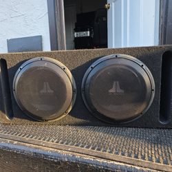 2 12" Jl Audio With Ported Box 