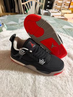 Air Jordan 4