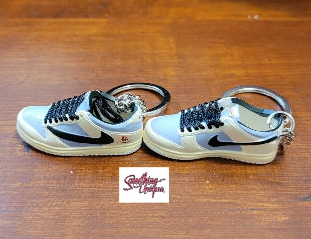 Mini Shoe Keychain