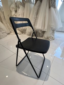 ModeSimple Side Chair Plastic Base Collapsible Chair