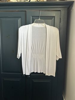 Women’s APT.9 Rayon, Spandex White Half Sleeve Open Cardigan Sweater… Size Petite Small