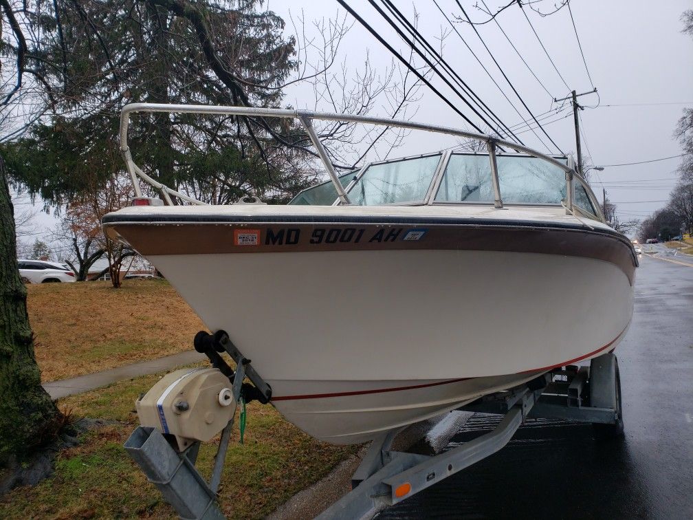 Grady white fishing boat..