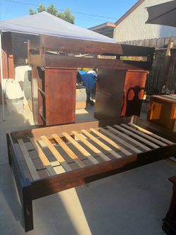 Twin Wood Bunkbeds
