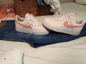 Light pink bandana nike