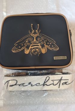Parchita purse 👜