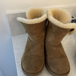 UGG BROWN BOOTS
