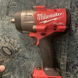 Milwaukee 2967 Impact Wrench