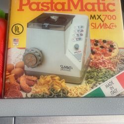 Pasta maker