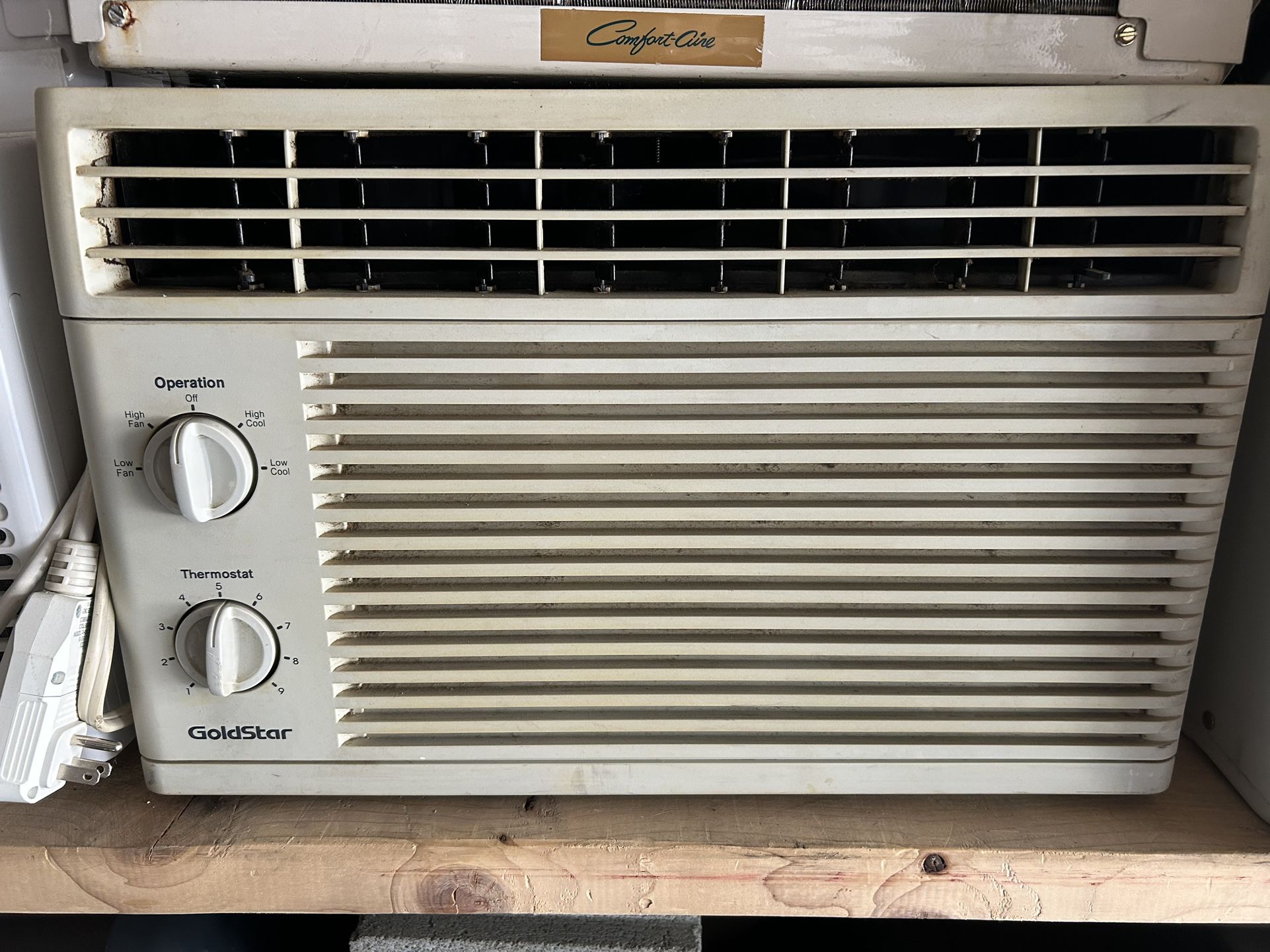 Nice Window Air Conditioner Goldstar - 5,500 BTU