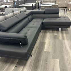 ANTARES BLACK MODERN SECTIONAL
