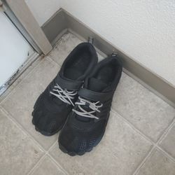 Barefoot Shoes Size 12
