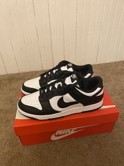 Nike Dunk “Panda”