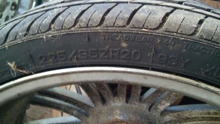 2 brand new tires, 200 miles driven on. $150 for both. 225/35 ZR20