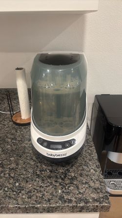 Baby Brezza Bottle Sterilizer & Dryer – Excellent Condition