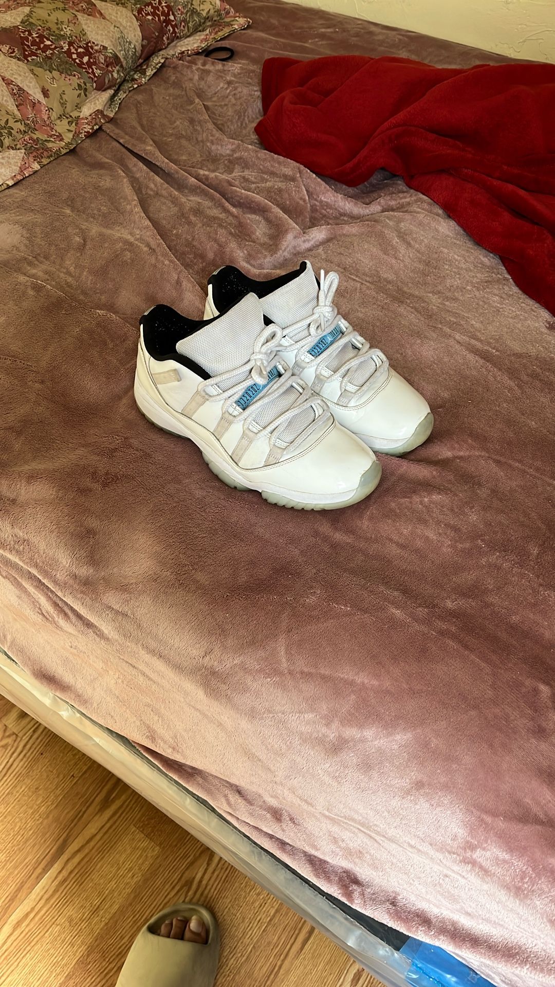 Legend Blue 11 Lows