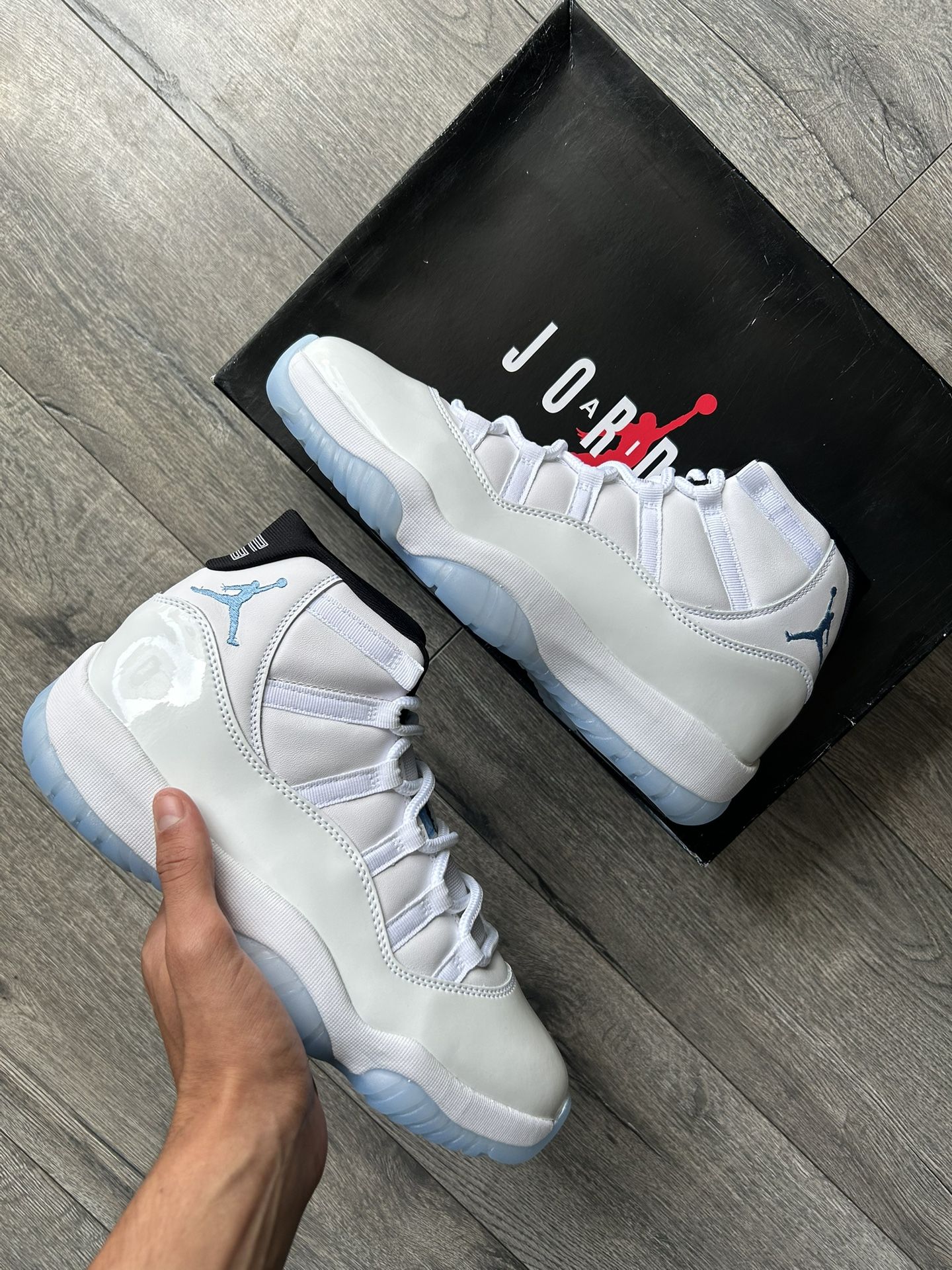 Jordan 11 Retro Legend Blue (2024)