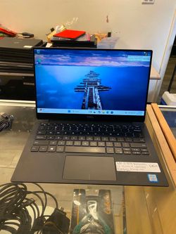 Dell XPS 13 9370 i7-8550 @ 1.80 GHZ 16 GB Ram  256 GB SSD Windows 11 pro. Touchscreen laptop  No trades. Pick up only