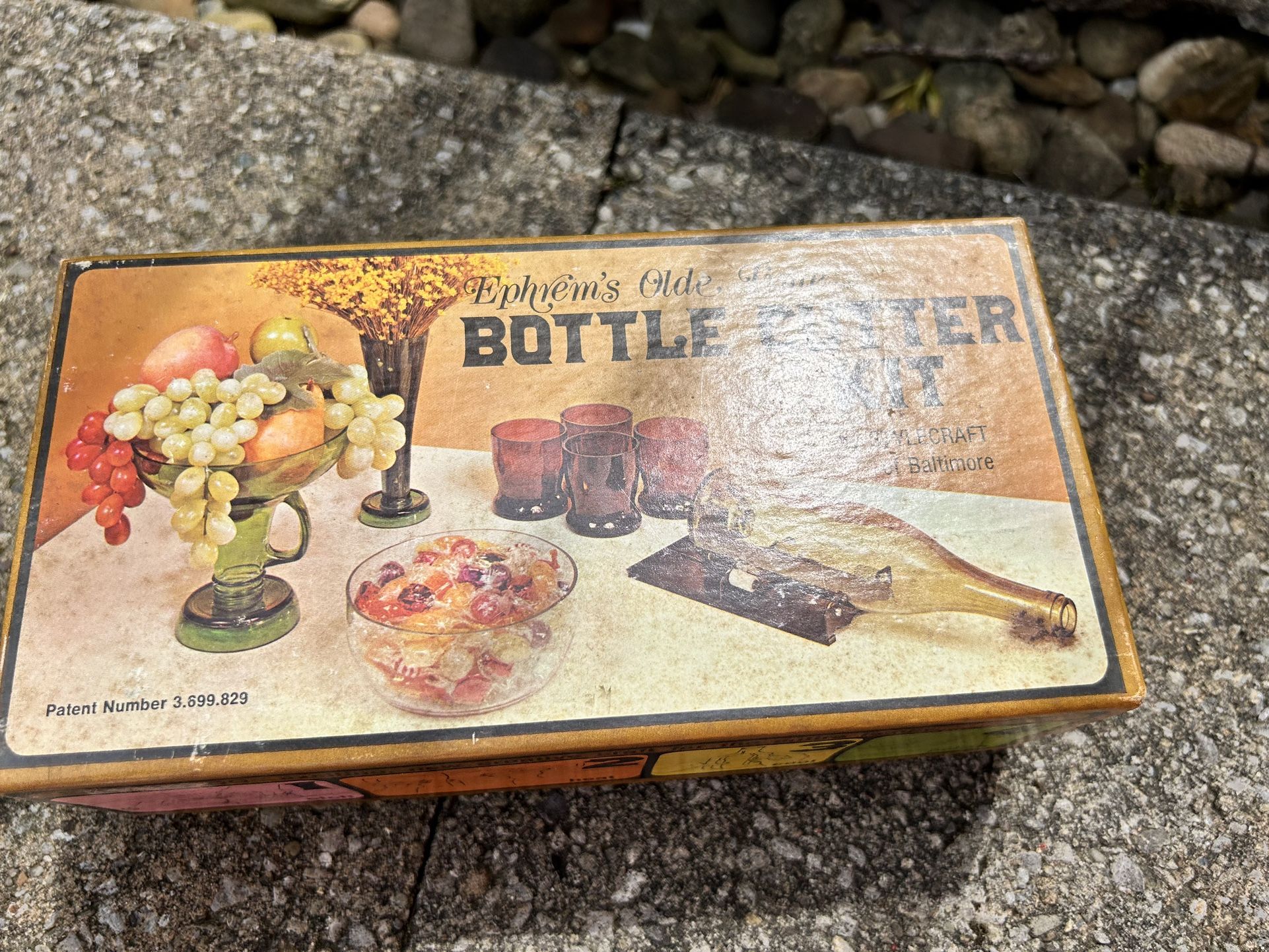Antique Bottle Kit Ñ Monroeville