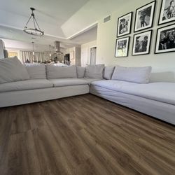 Couch/ Sectional 