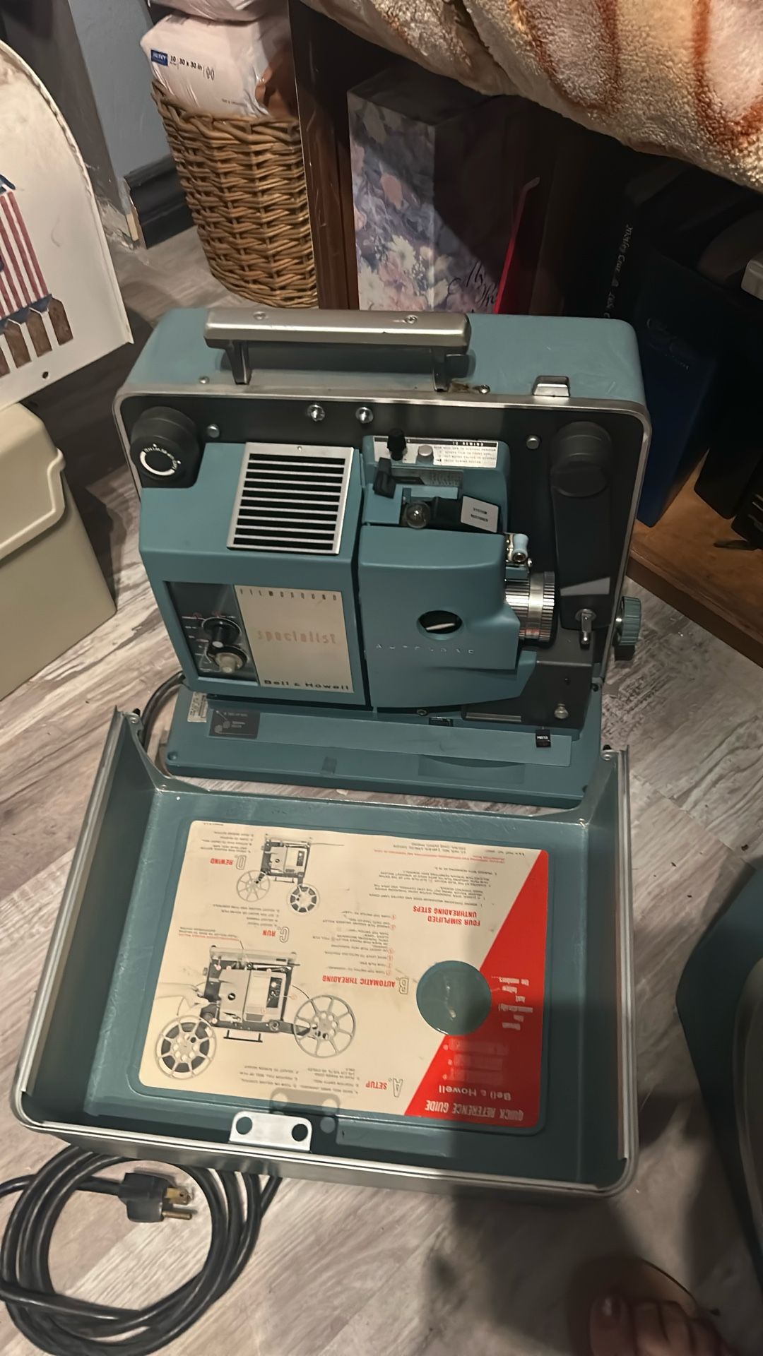 Vintage projector with auxiliary speaker