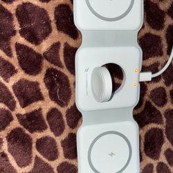 Wireless charging charger.