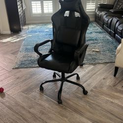 Gamer/ Computer Desk Chair 