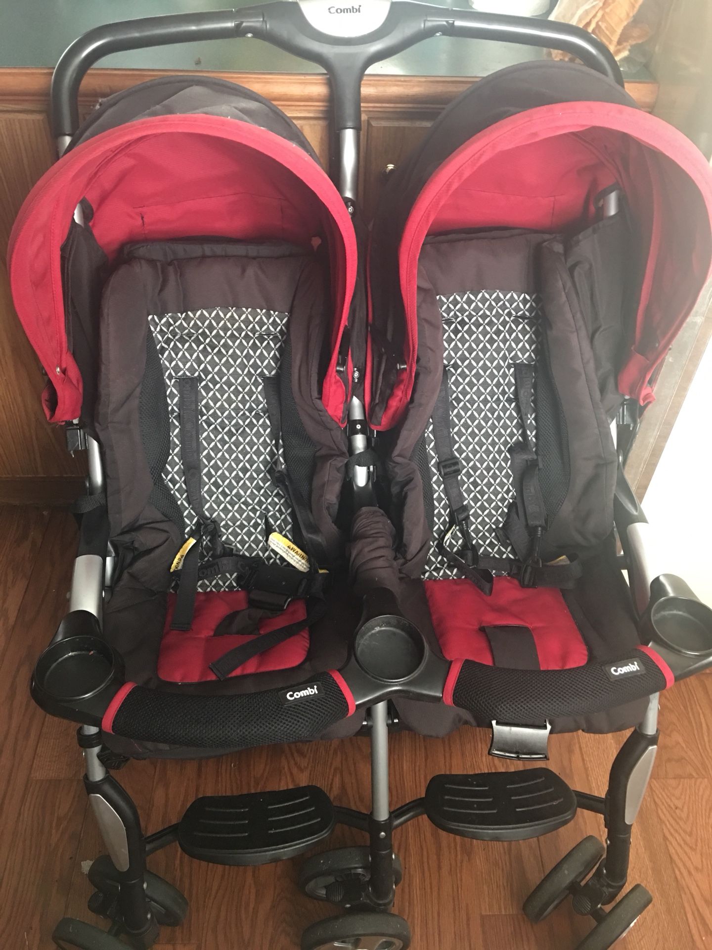 Carreola combi para dos niños gratis