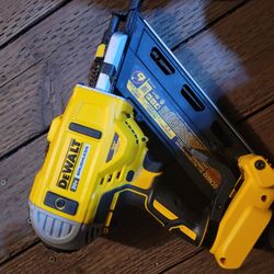 Nail Gun DEWALT