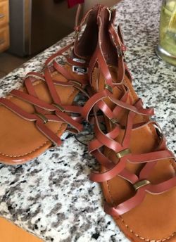 NEW Sz 8 and 9 Genuine Leather Sandals. SALE $12  pair 🎈