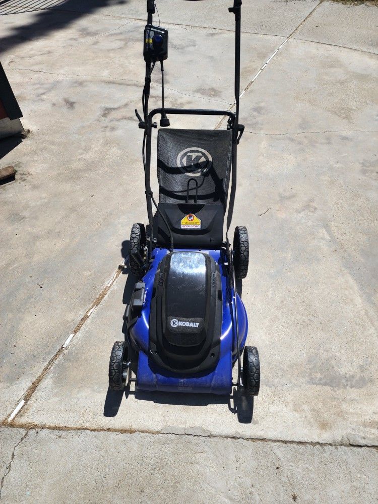 Lawnmower Lawn & Garden