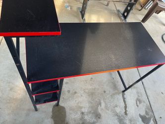 Gaming desk